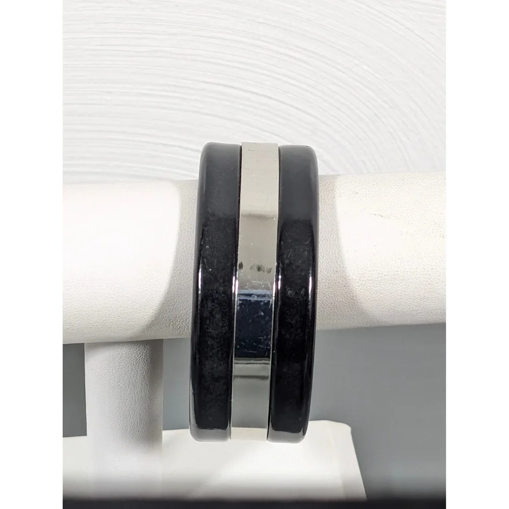 Black Acrylic Bangle Bracelet‎ Wide Chunky Silver Tone Inlay 8 in